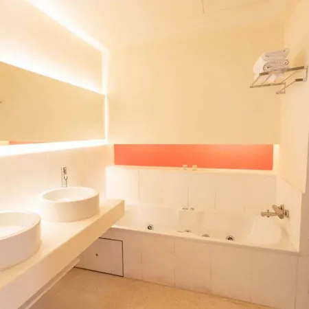 Вилла Wonderful Menorca 6 Bedrooms Increible Great Pool And Terrace Area With Stunning Sea Views