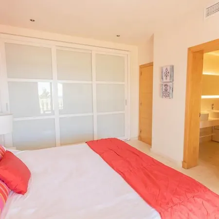 Wonderful Menorca 6 Bedrooms Increible Great Pool And Terrace Area With Stunning Sea Views * Сон-Боу