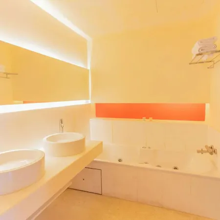 Wonderful Menorca 6 Bedrooms Increible Great Pool ヴィラ *