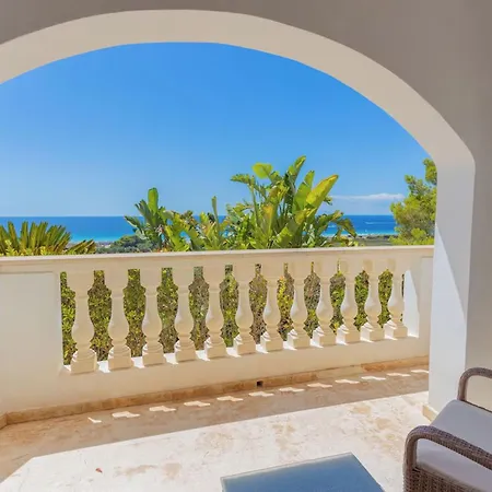 ヴィラ Wonderful Menorca 6 Bedrooms Increible Great Pool